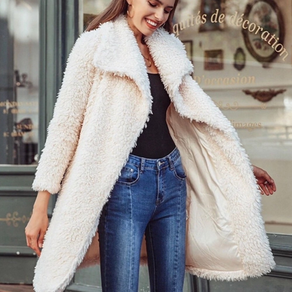 ‘Tenley’ Cream Faux Fur Jacket
